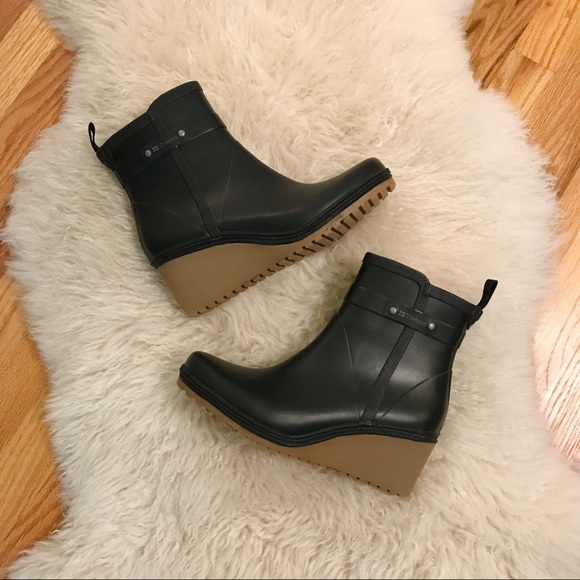 tretorn wedge rain boots